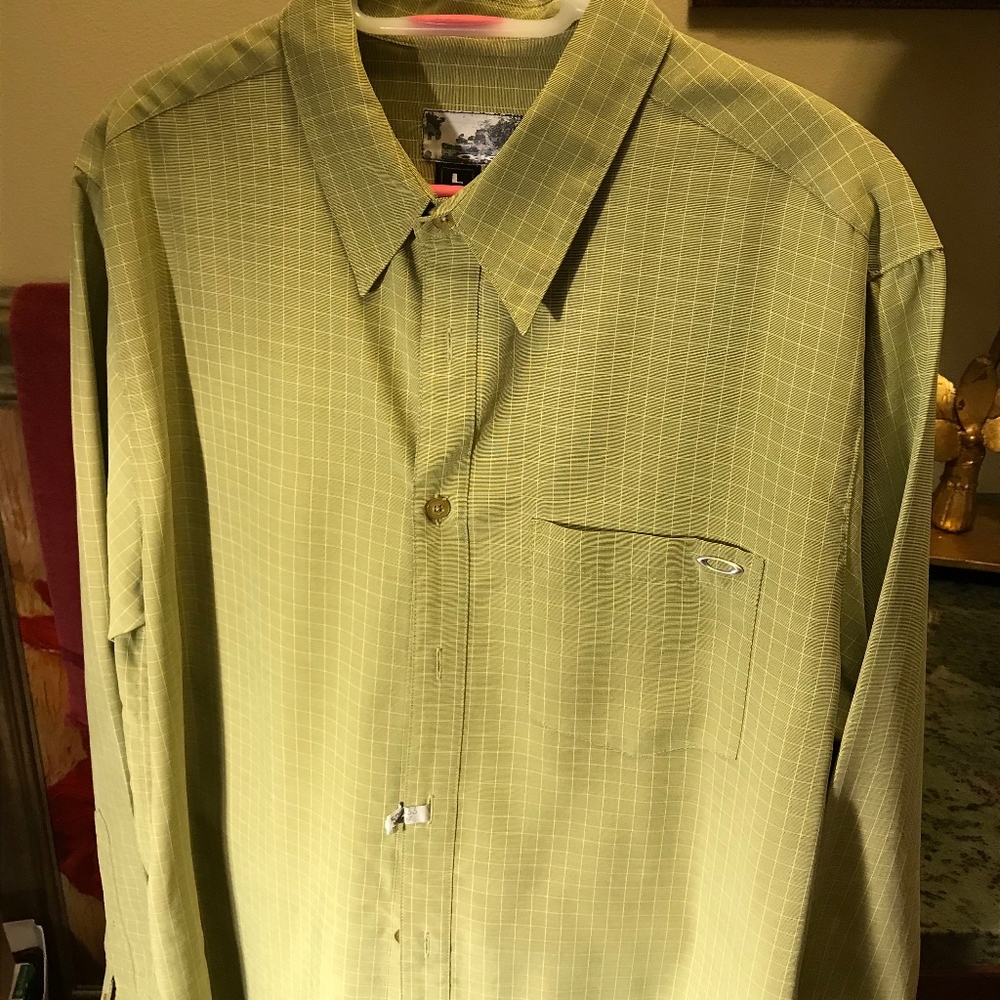 Oakley long sleeve shirt XL